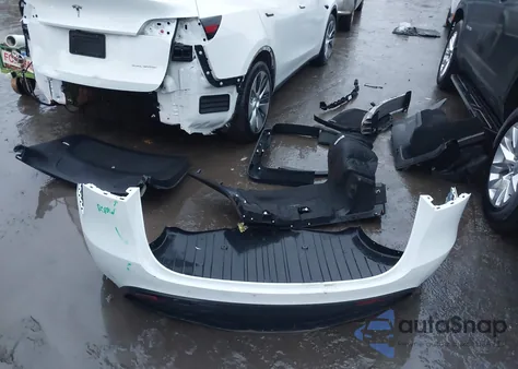 2023 Tesla Model Y Awd/Long Range Dual Motor All-Wheel Drive from USA, damaged, VIN 7SAYGAEE6PF791903